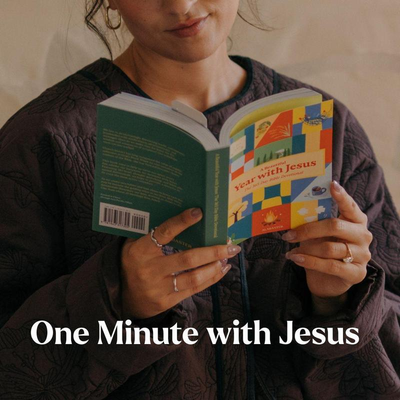 Alabaster A Beautiful Year with Jesus: The 365 Day Bible Devotional - One Minute with God for men and women, Portable Daily Book, Perfect Gift for Holidays Birthdays, Self Improvement Journal, Daily Reflections and Bible Study in a Year. Connect God